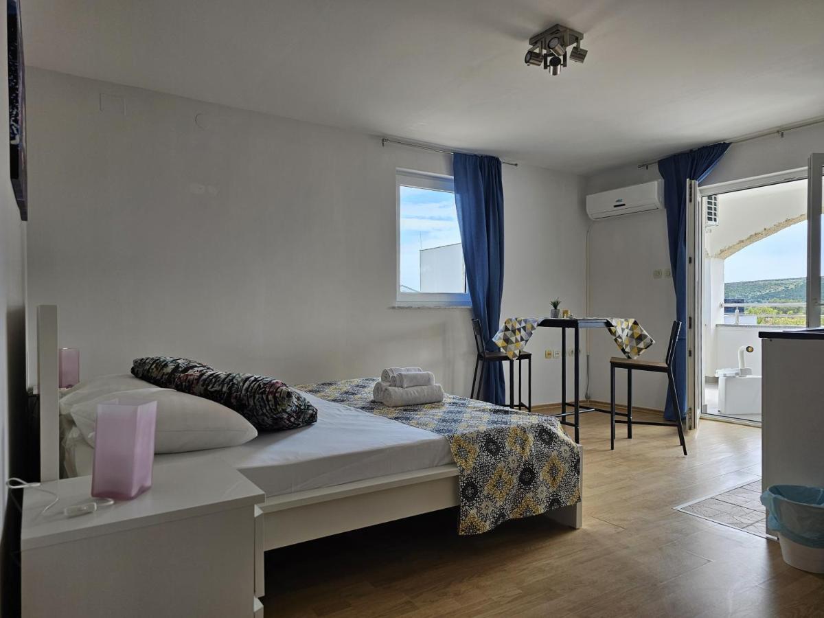 Appartement Antonia - S. Novalja